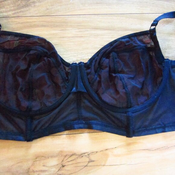 TORRID Black & Red Hearts Unlined Sheer Lace Underwire Bra size 3 - Picture 4 of 6